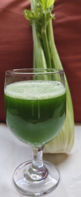 一大把芹菜